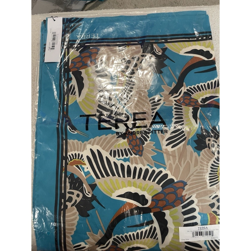 NWT Terea by Andrea Pitter One‎ Size Crane Print Head Scarf